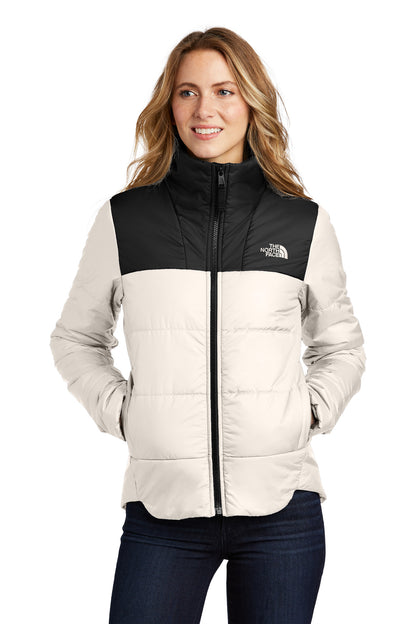 Chaqueta aislante diaria con logotipo en el pecho para mujer de The North Face® NF0A7V6K