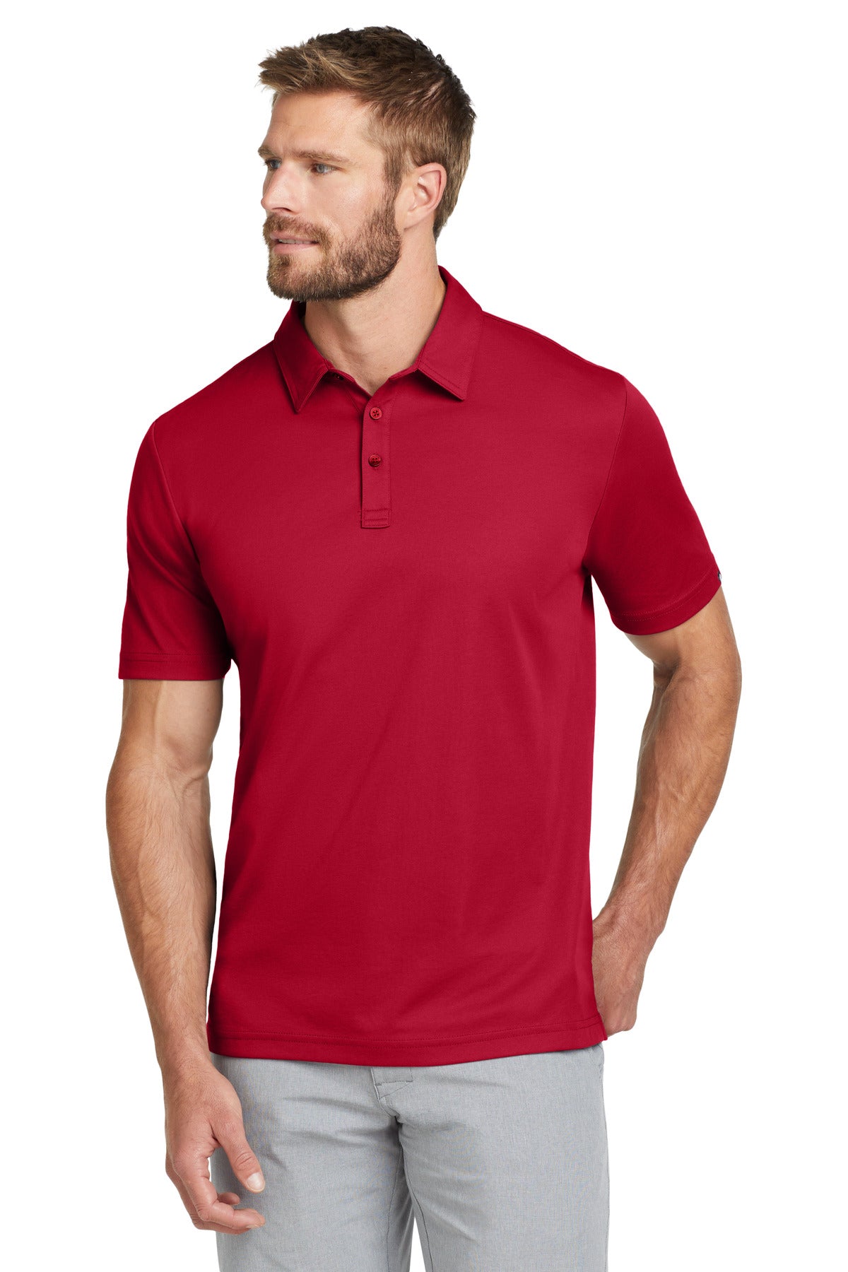 Polo liso Oceanside de TravisMathew. TM1MU411