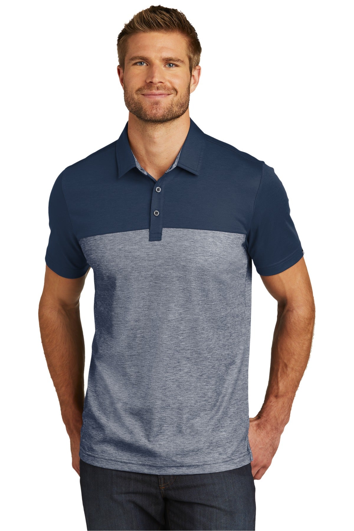 Polo con bloques Oceanside de TravisMathew. TM1MU414
